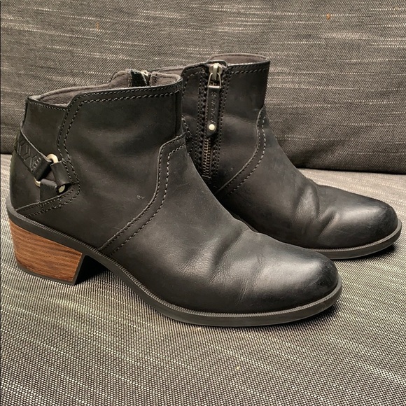 Teva Shoes - Teva Foxy 2” leather ankle boot - like new